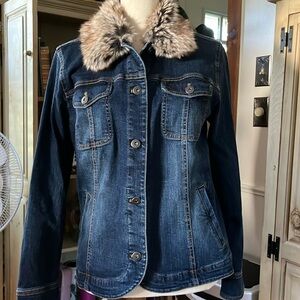 JJill Jean jacket, size small. Fur removable collar